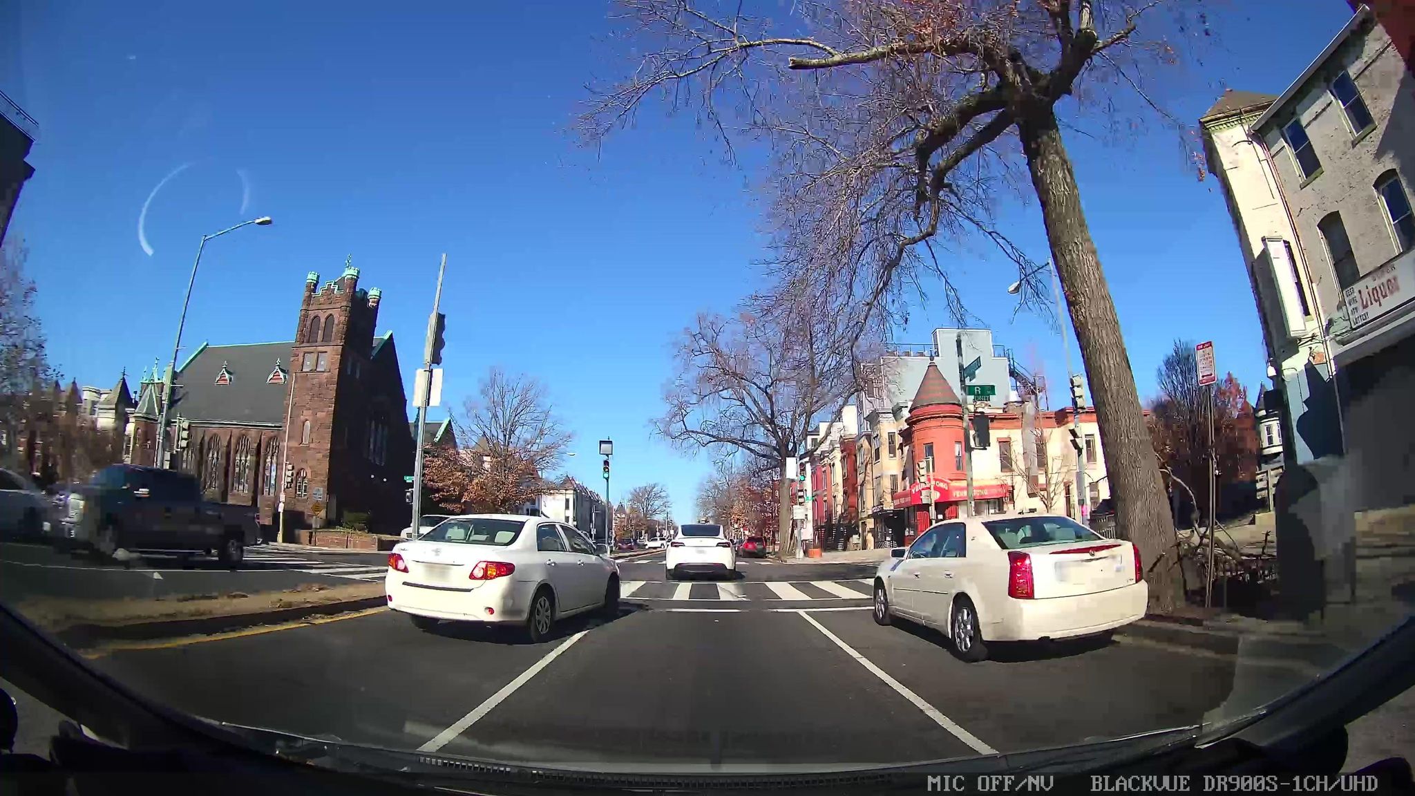 Street-view image ID 100295652514874